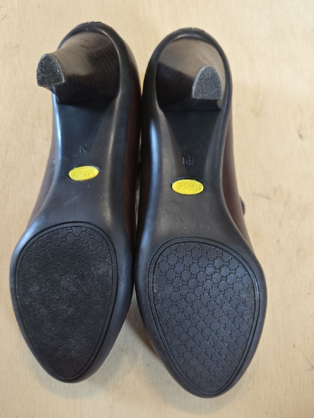 Vintage Circa Joan & David Leather Mary Jane Pump Adjustable Straps Gold Buckle - Picture 8 of 11